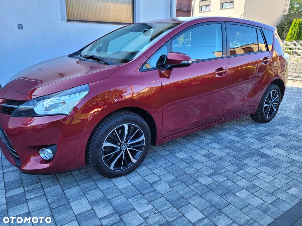 Toyota Verso 1.8 Premium EU6 - 1