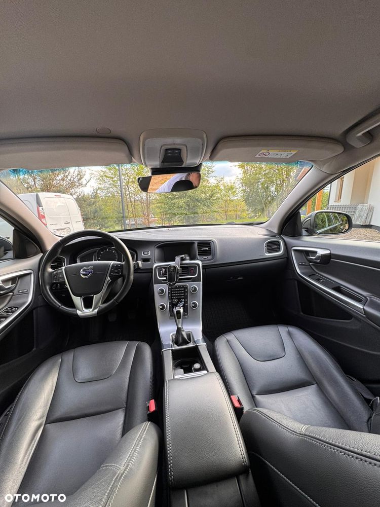 Volvo S60 D2 Drive-E Momentum - 2