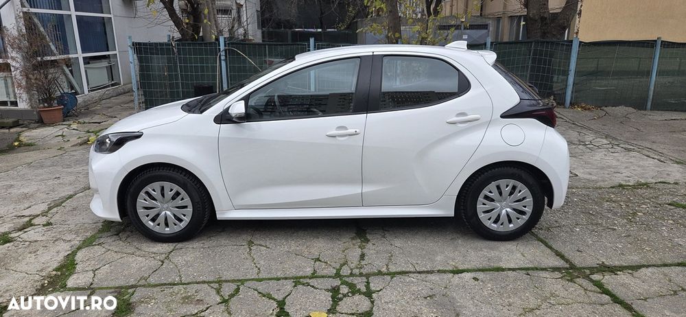 Toyota Yaris 1.5 L Dynamic - 4