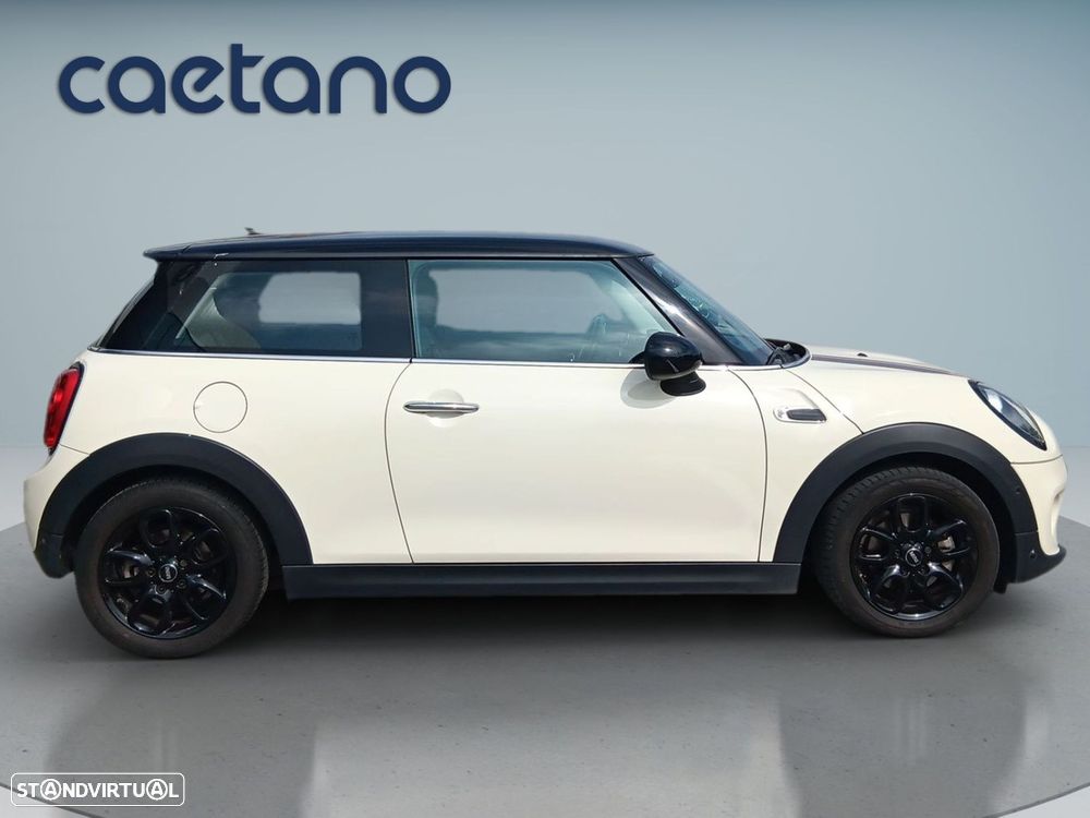 MINI 3 Portas Cooper D Auto - 11