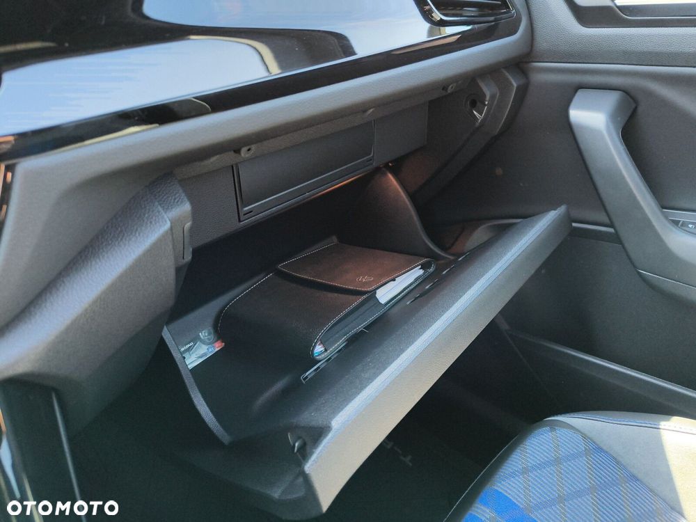 Volkswagen T-Roc - 28
