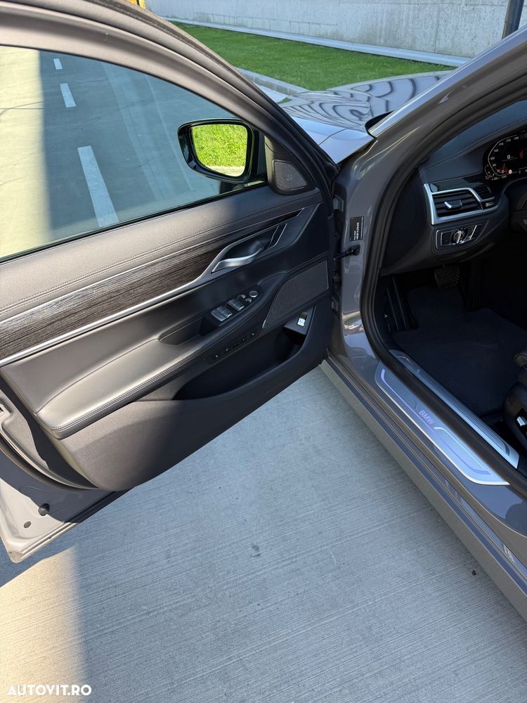 BMW Seria 7 730d xDrive - 17