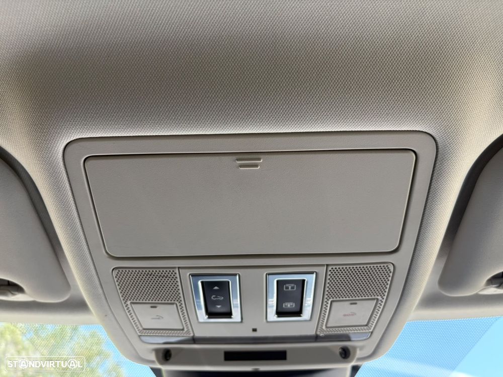 Land Rover Range Rover Evoque - 22