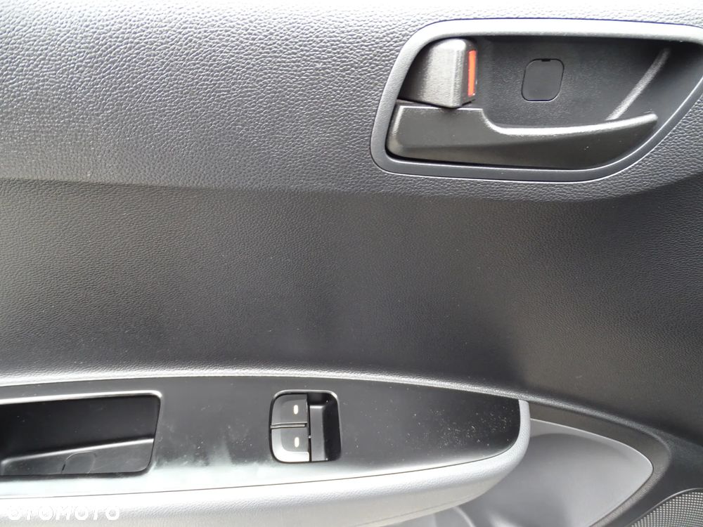 Hyundai i10 1.0 blue Classic - 25