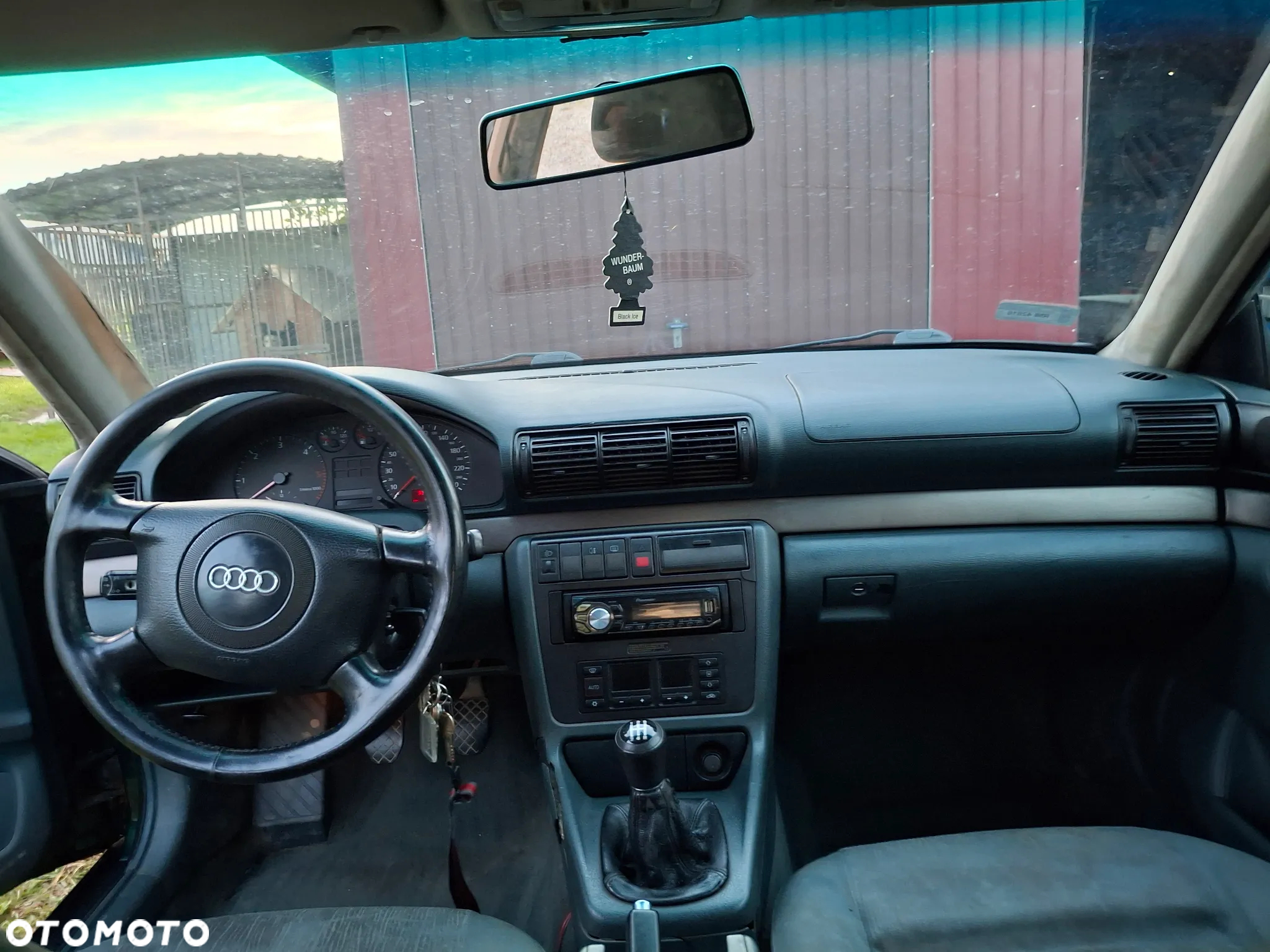 Audi A4 - 4