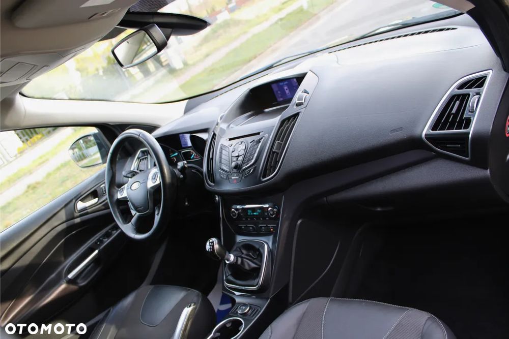 Ford Kuga 2.0 TDCi Titanium - 17