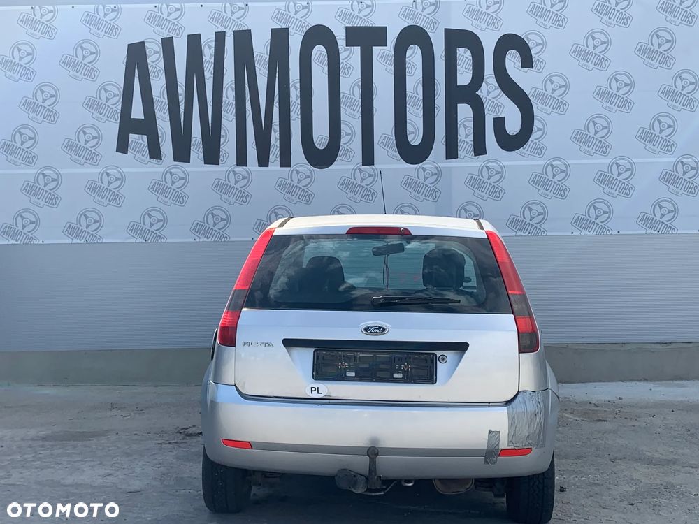 FORD FIESTA 2004 *SAMOCHÓD NA CZĘŚCI* 1534 MASKA, LAMPA, DRZWI, LUSTERKO, ZDERZAK, GRILL, BŁOTNIK, KLAPA, BELKA, DESKA, FOTELE, KANAPA, ĆWIARTKA KIEROWNICA, TARCZE, ZACISKI, ZAWIESZENIE, KOMPLETNY PRZÓD, KOMPLETNY TYŁ, LICZNIK, ZEGARY, PRAWE LEWE PRZÓD TYŁ - 4