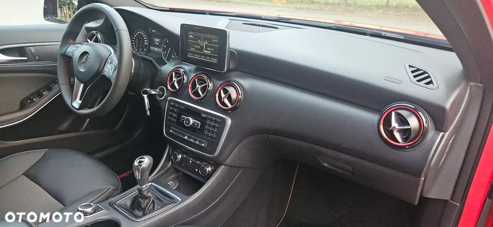 Mercedes-Benz Klasa A 180 (BlueEFFICIENCY) AMG Sport - 24
