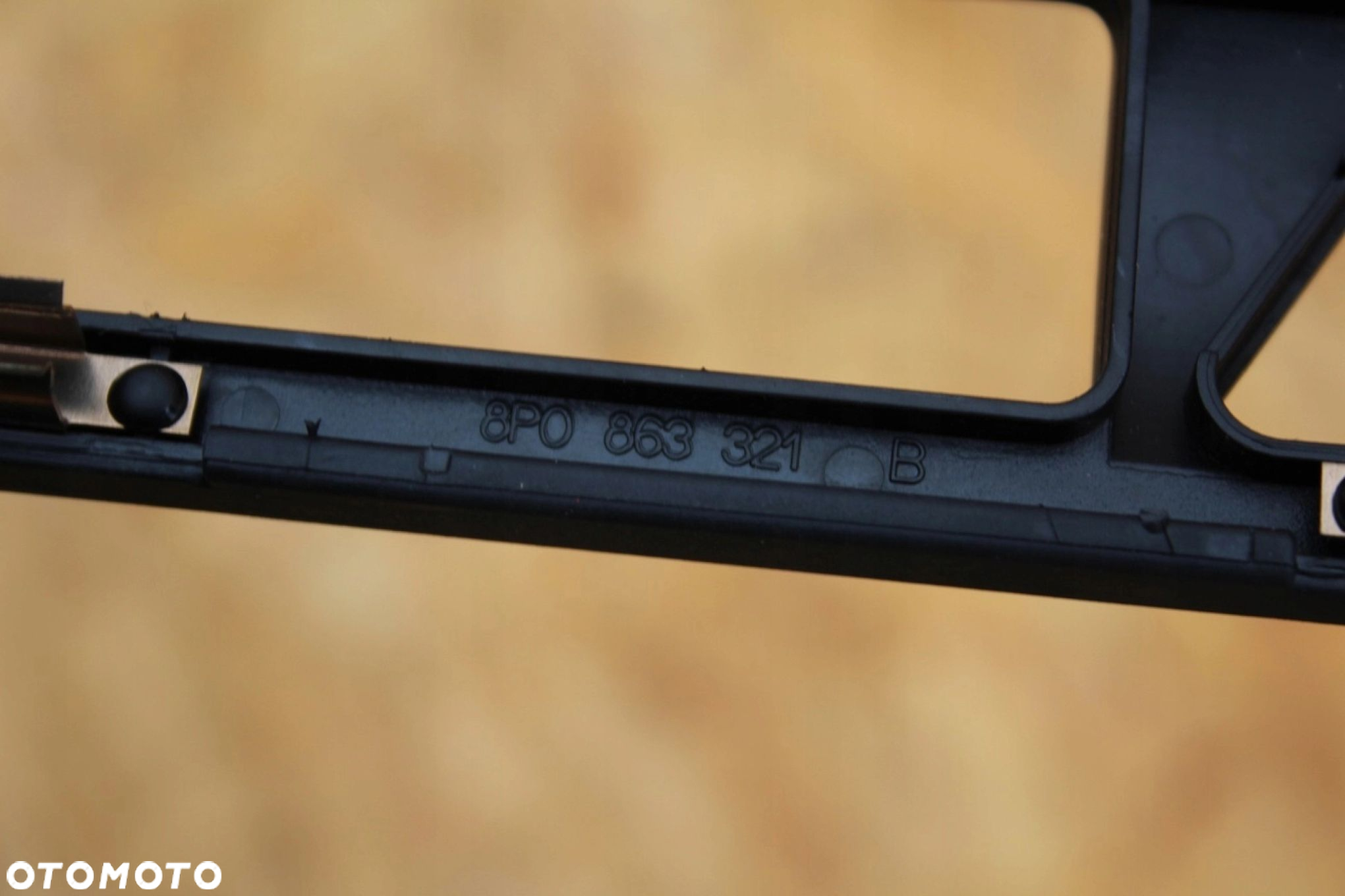Ramka konsoli przełączników AUDI A3 8P 8P0863321B - 3