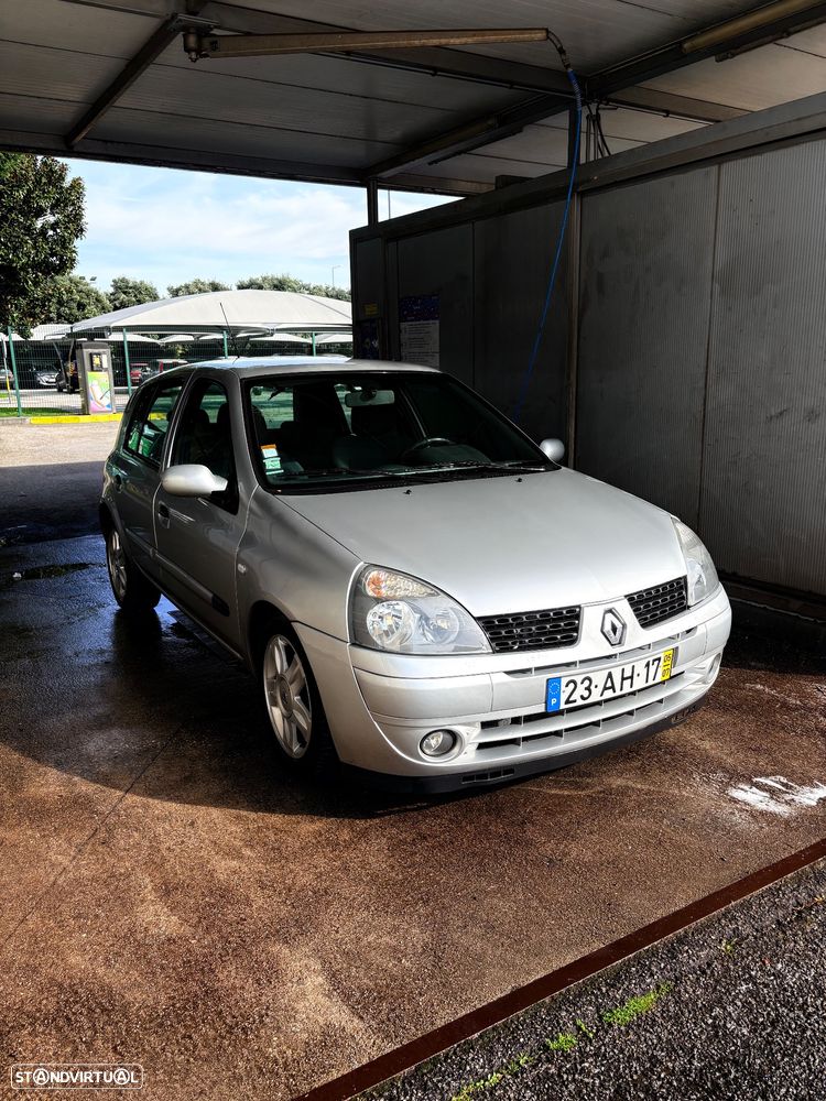 Renault Clio 1.5 dCi Confort Authentique - 4