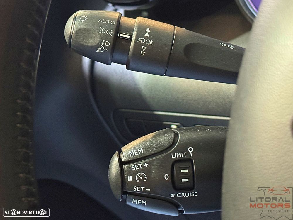 Citroën C3 Aircross 1.2 PureTech Shine EAT6 - 24