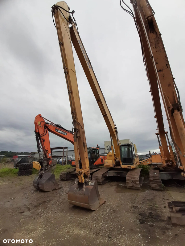 Komatsu PC240LC-10