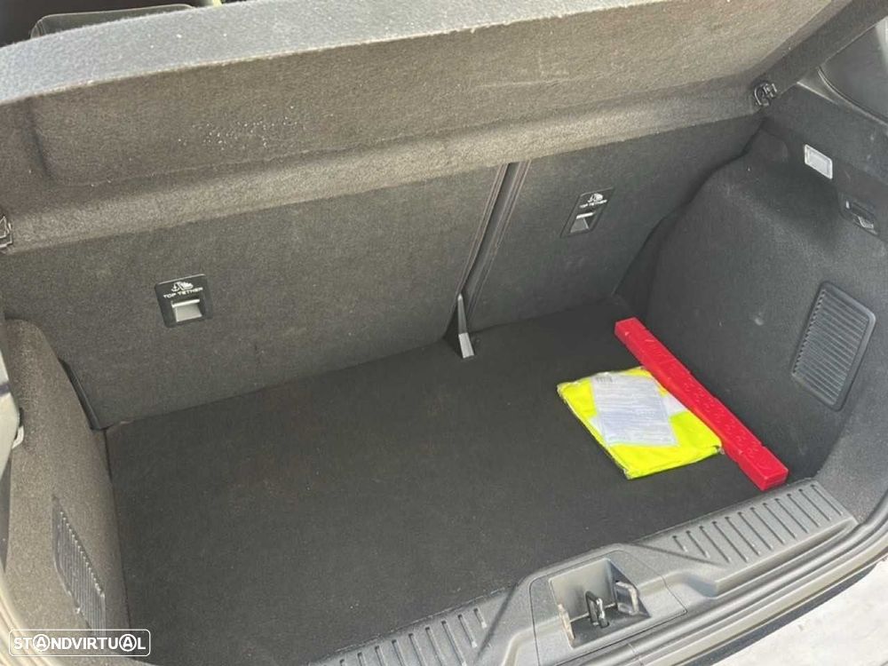 Ford Fiesta 1.0 EcoBoost ST-Line - 19