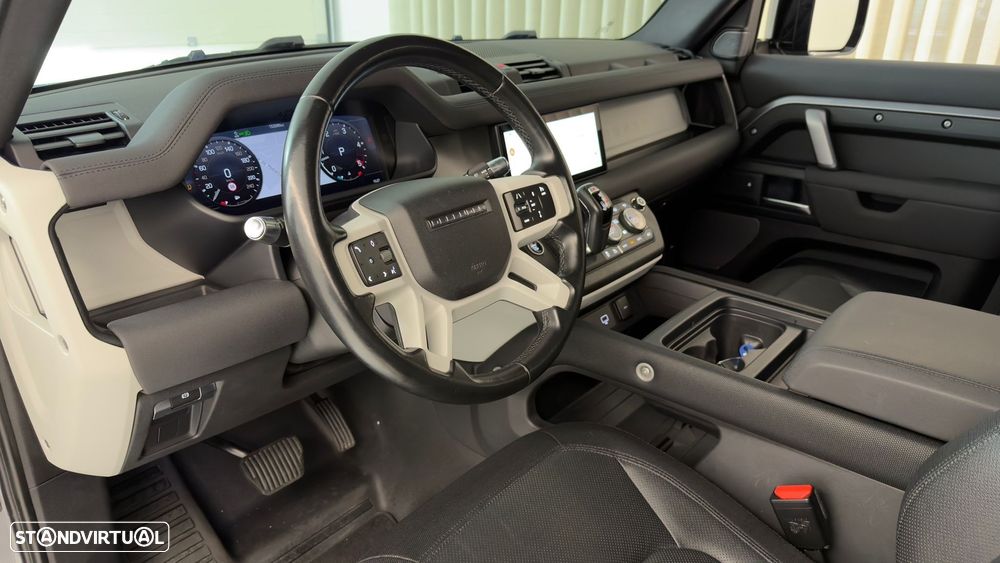 Land Rover Defender 110 D250 X-Dynamic HSE - 13