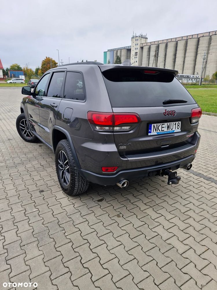 Jeep Grand Cherokee - 4