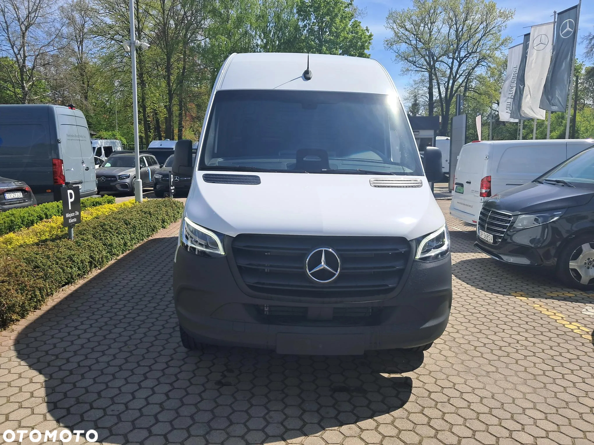 Mercedes-Benz Sprinter - 2