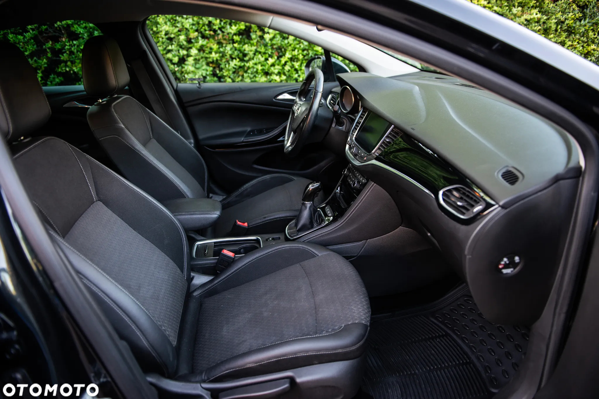 Opel Astra 1.4 Turbo Cosmo - 26
