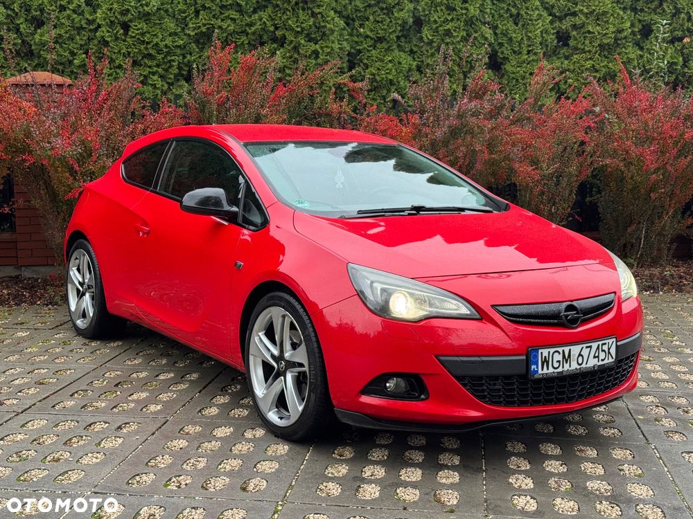 Opel Astra GTC 1.6 Turbo Edition - 4