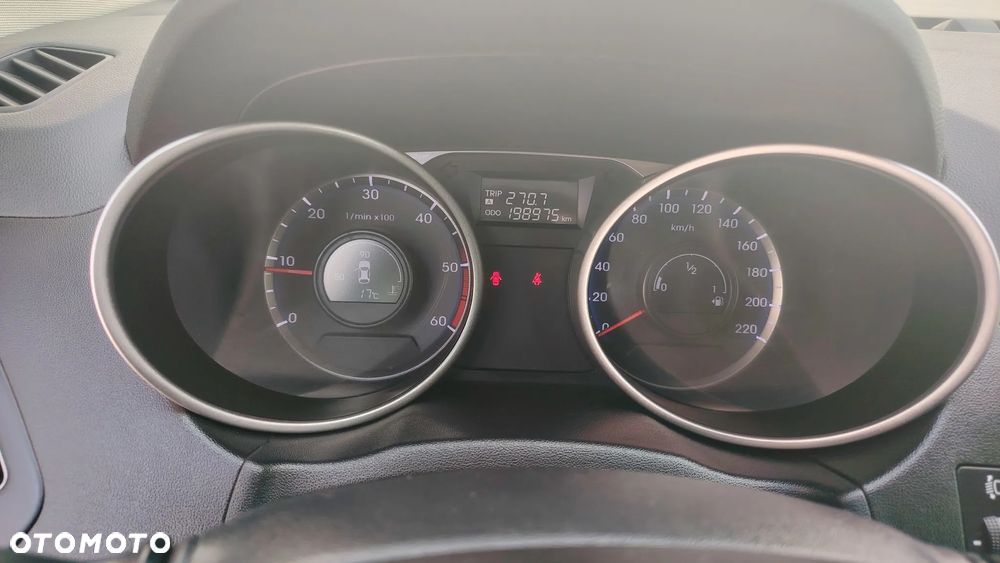 Hyundai ix35 1.7 CRDi Premium 2WD - 17