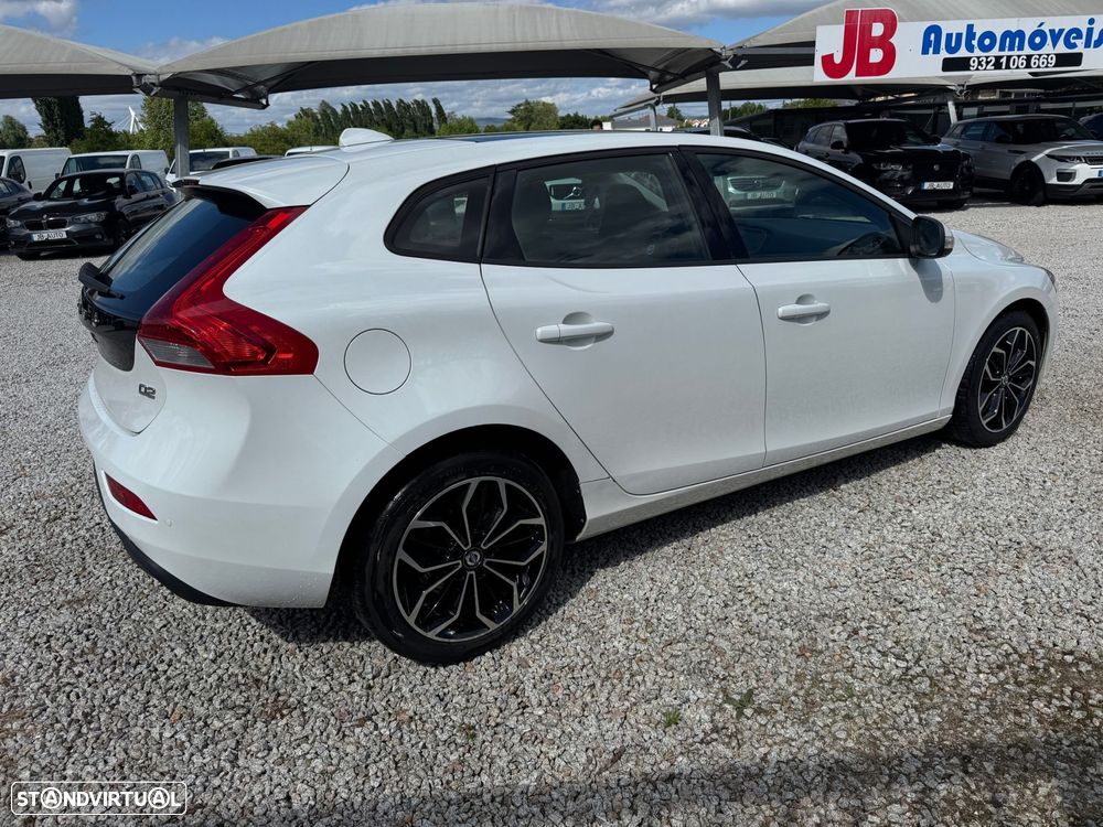 Volvo V40 1.6 D2 Kinetic - 6