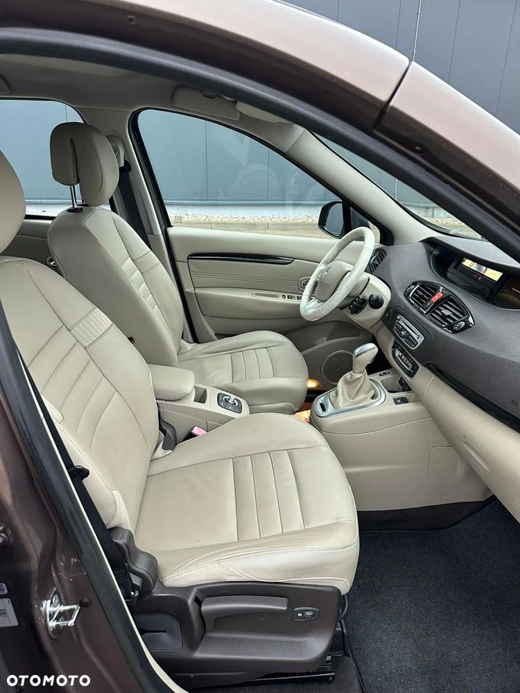 Renault Grand Scenic 2.0 16V 140 CVT Luxe - 10