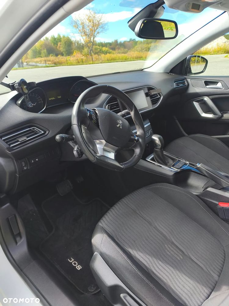 Peugeot 308 1.2 PureTech Active S&S - 12