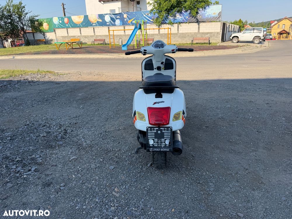 Piaggio Vespa - 3