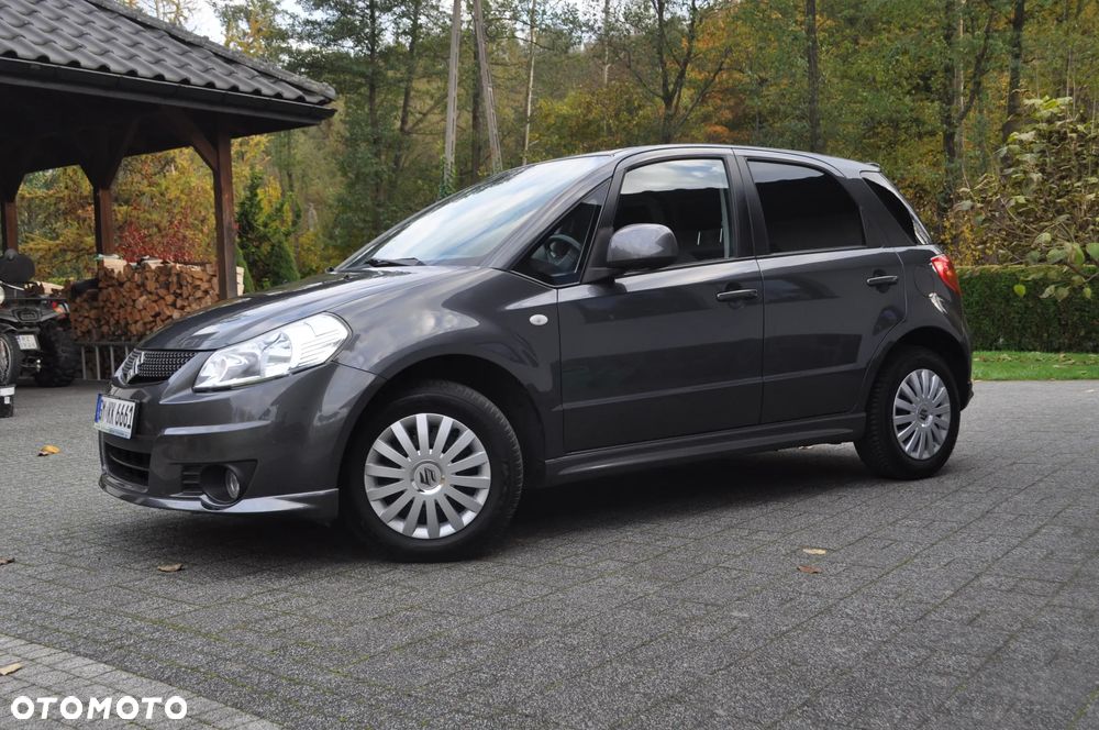 Suzuki SX4 1.6 Comfort Plus - 8