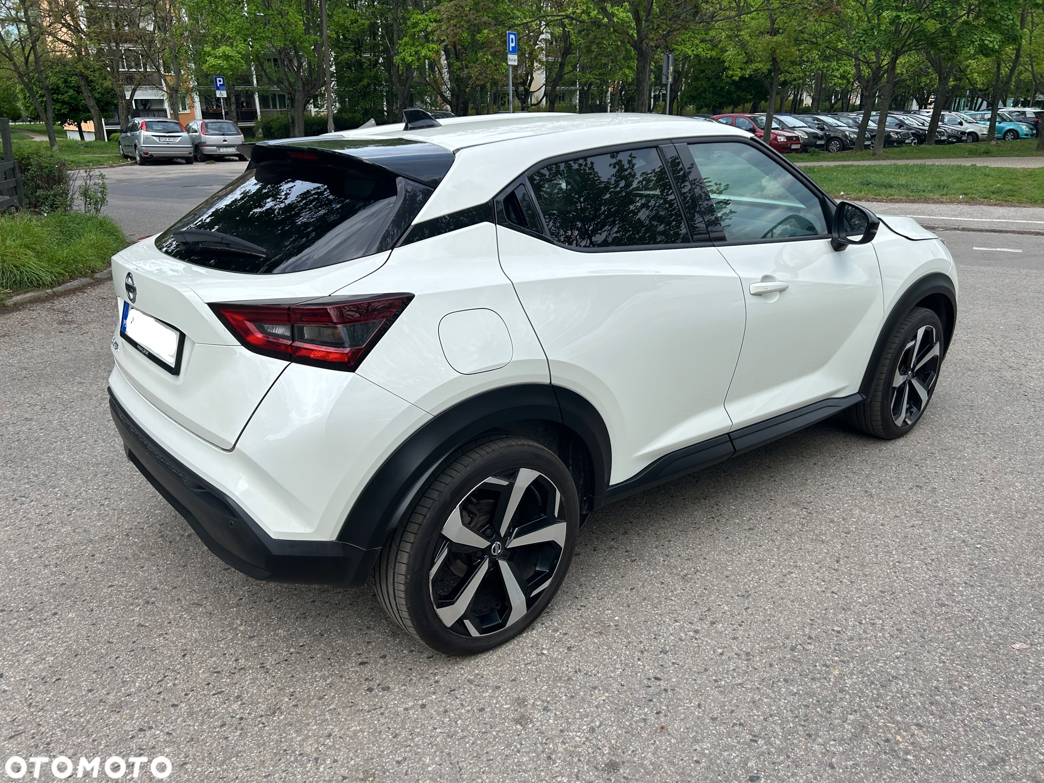 Nissan Juke 1.0 DIG-T N-Connecta DCT - 2