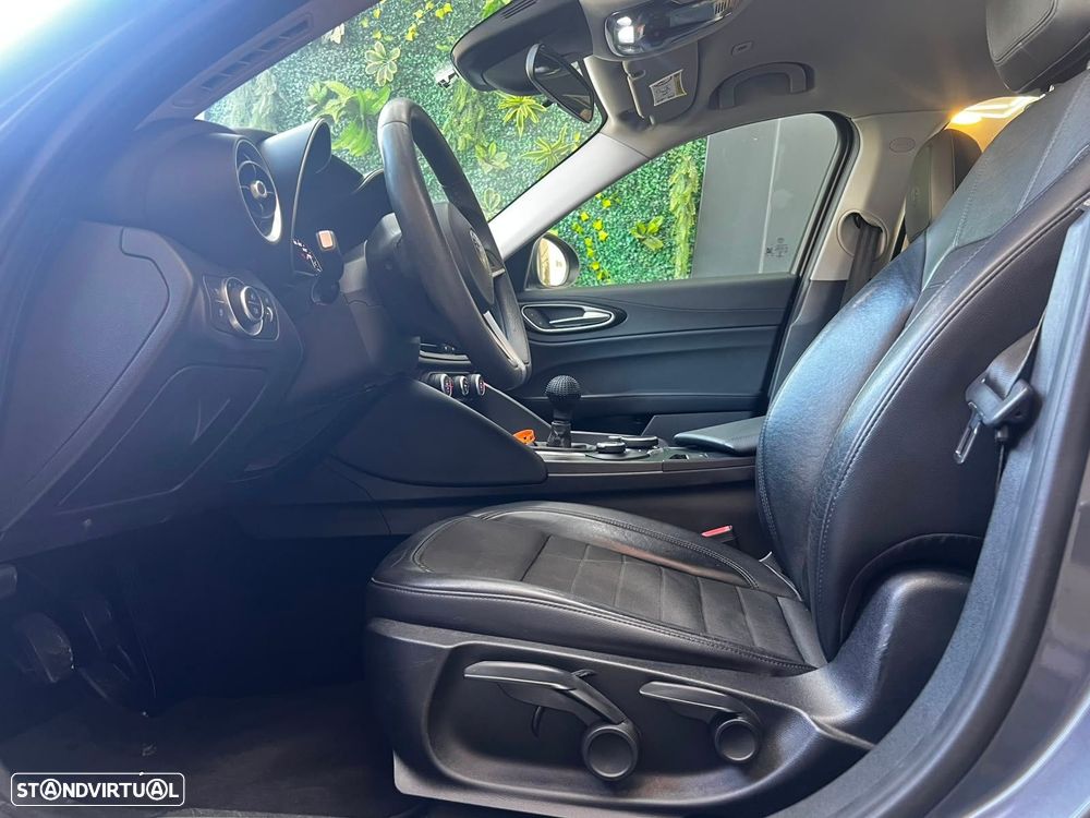 Alfa Romeo Giulia 2.2 D Super - 9