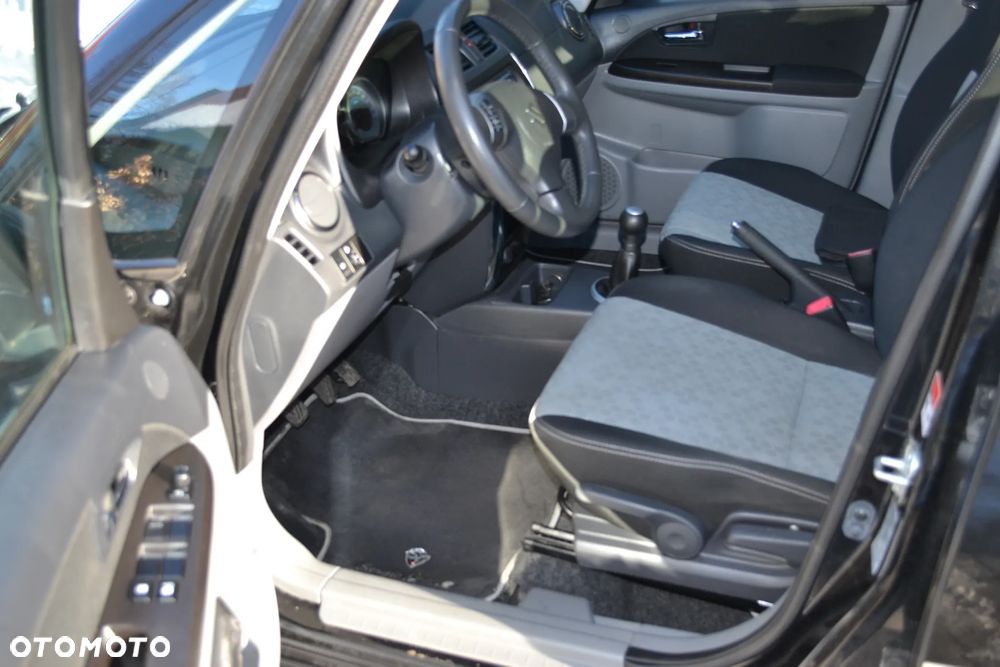 Suzuki SX4 1.6 Premium 4WD - 20
