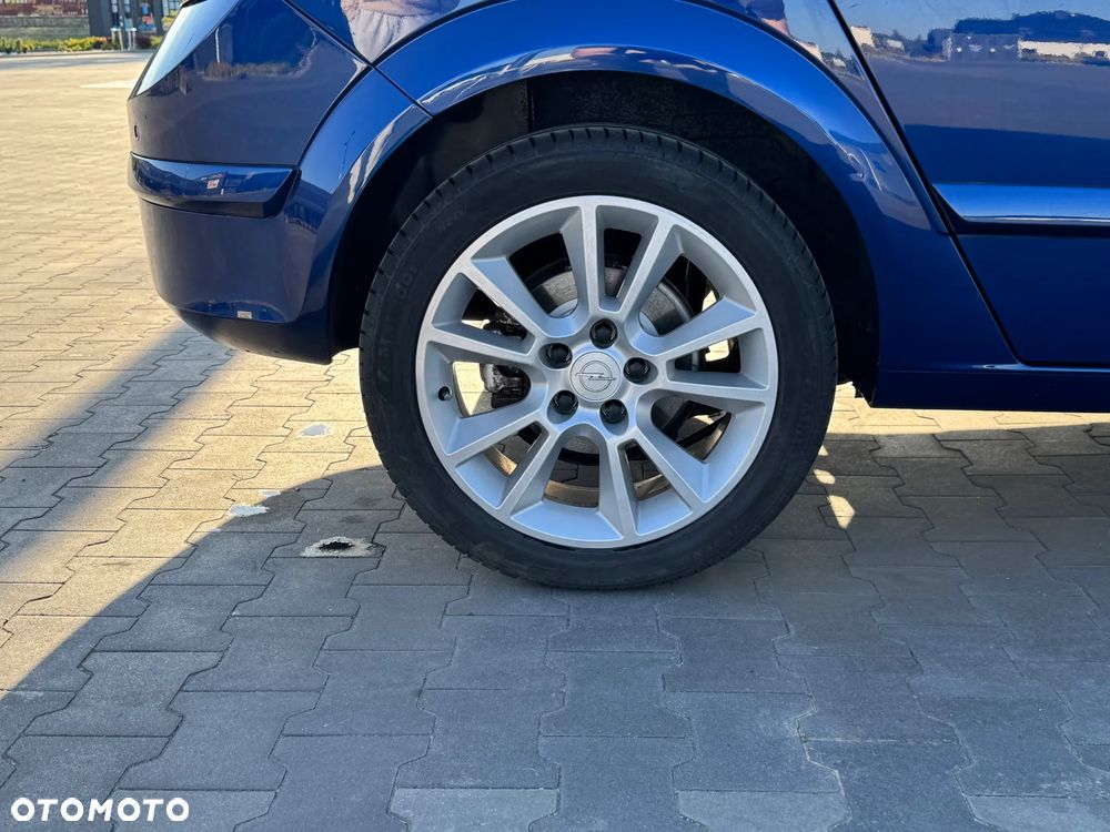 Opel Astra 1.6 Enjoy - 11