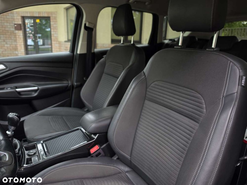 Ford Kuga - 23