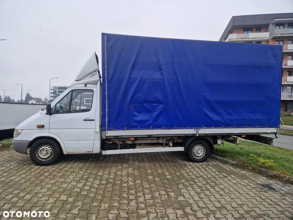 Mercedes-Benz Sprinter - 4
