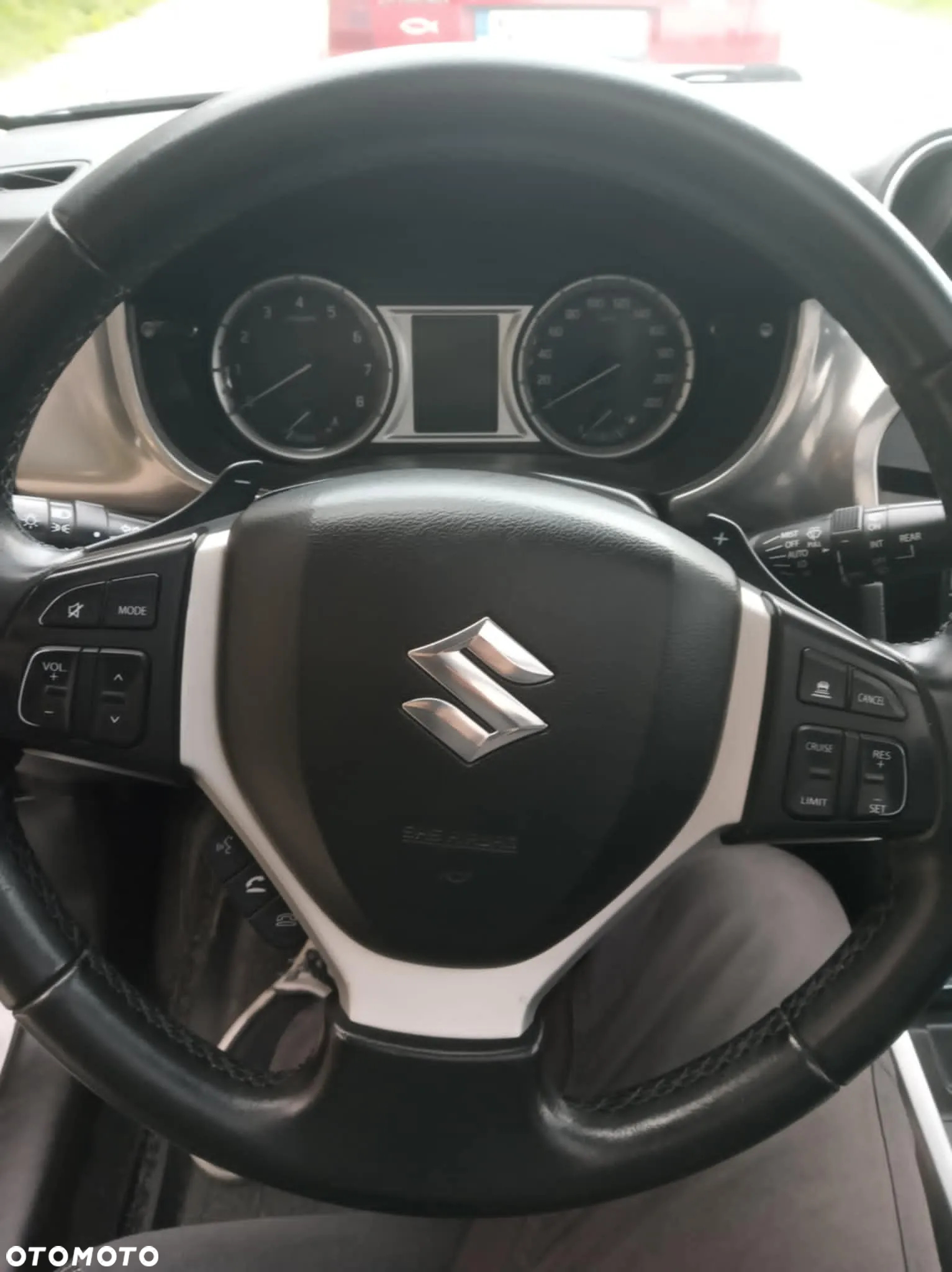 Suzuki Vitara 1.6 XLED SUN 4WD - 8