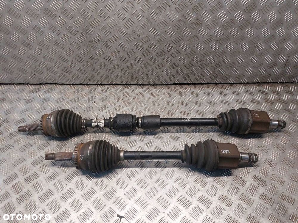 PÓŁOŚ LEWY PRZÓD + PRAWY PRZÓD 6B KIA CEED I LIFT - 1