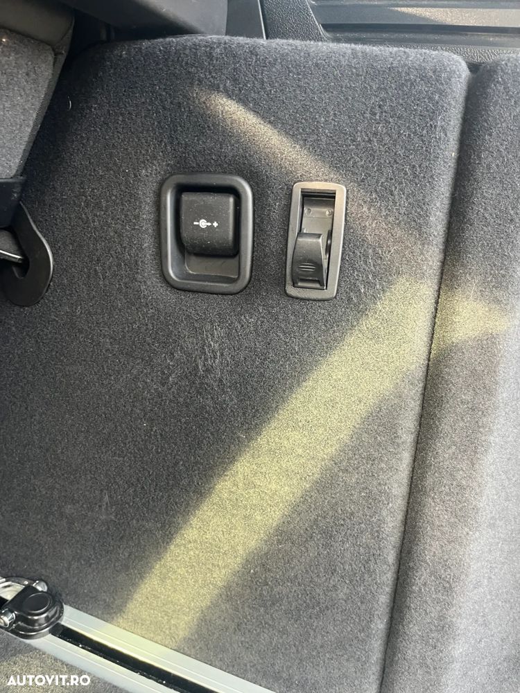 BMW X3 xDrive20d AT Luxury Line - 31