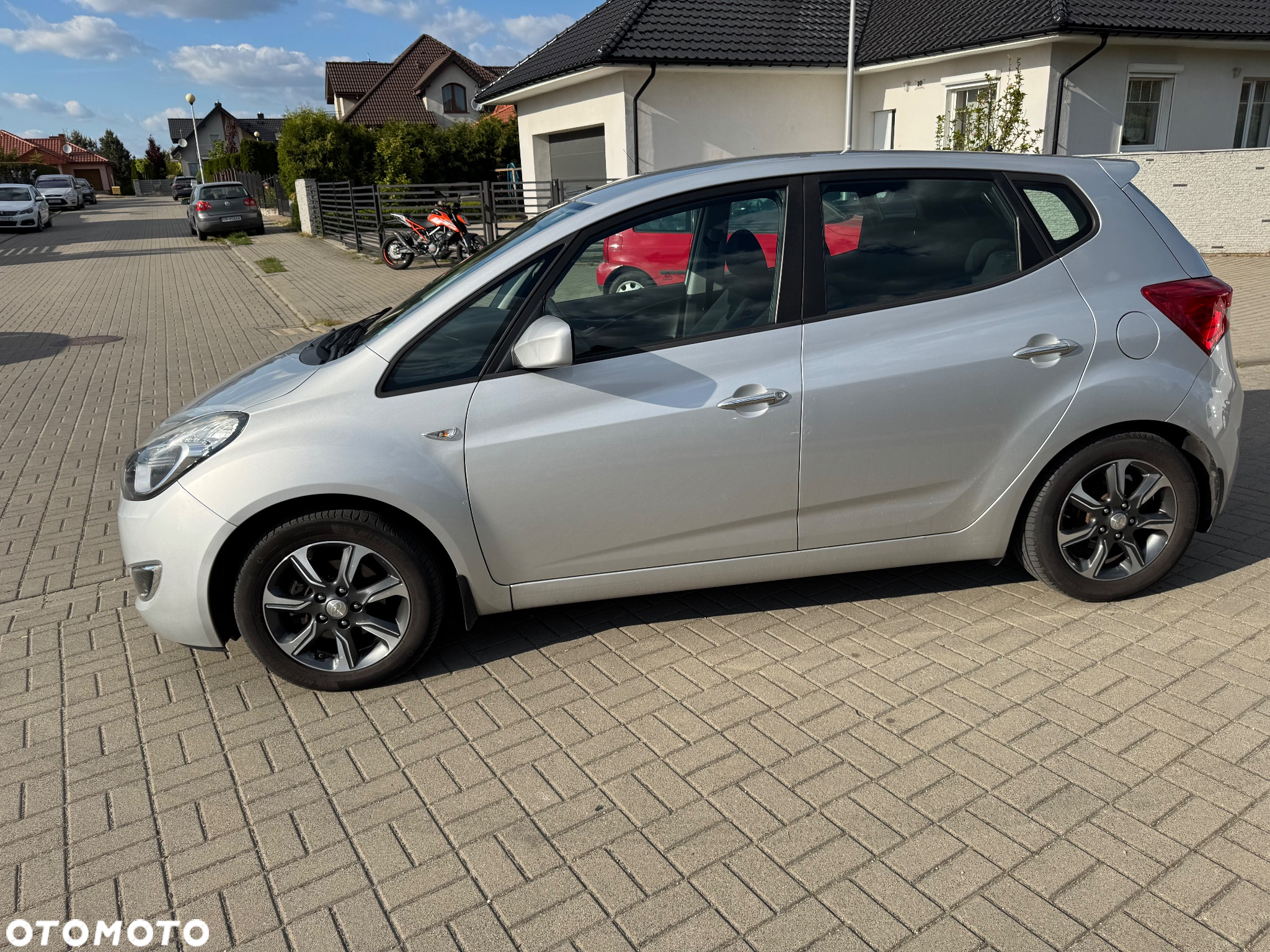 Hyundai ix20 1.6 CRDi blue Style - 11