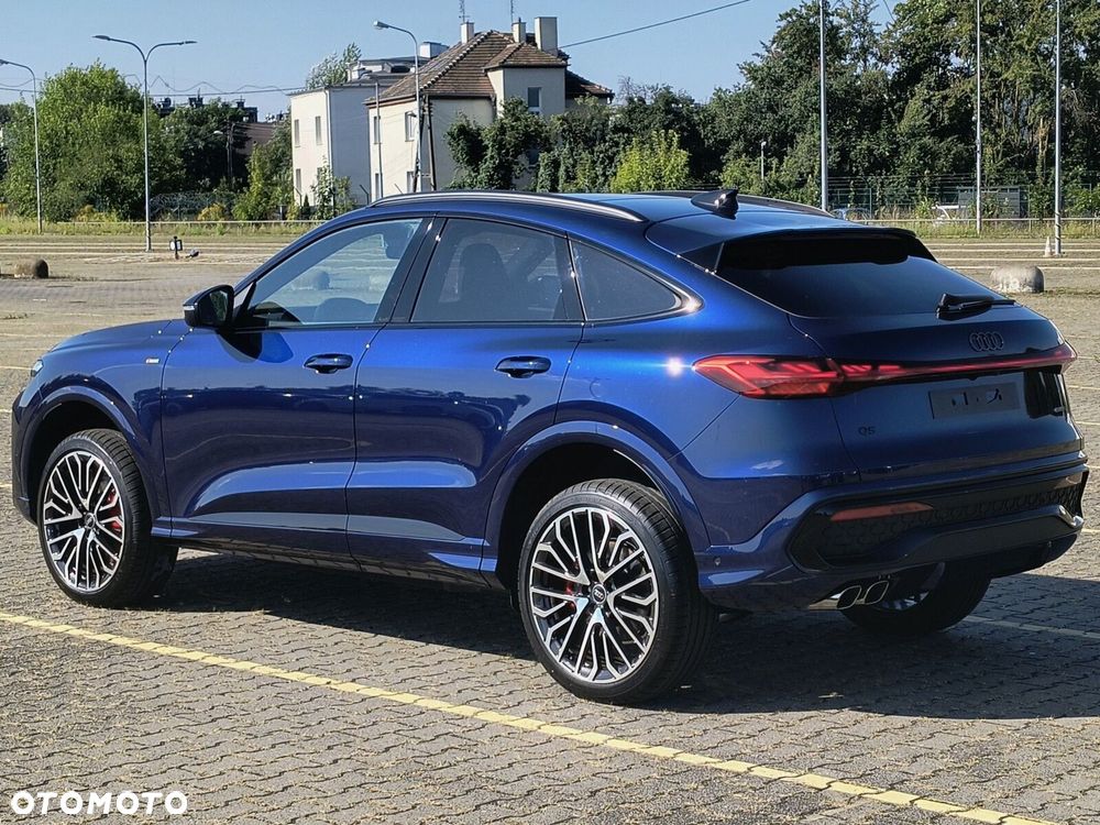 Audi Q5 Sportback - 4