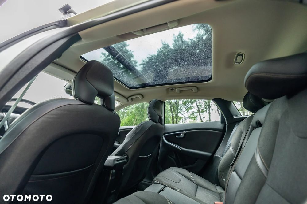 Volvo V40 D2 - 21