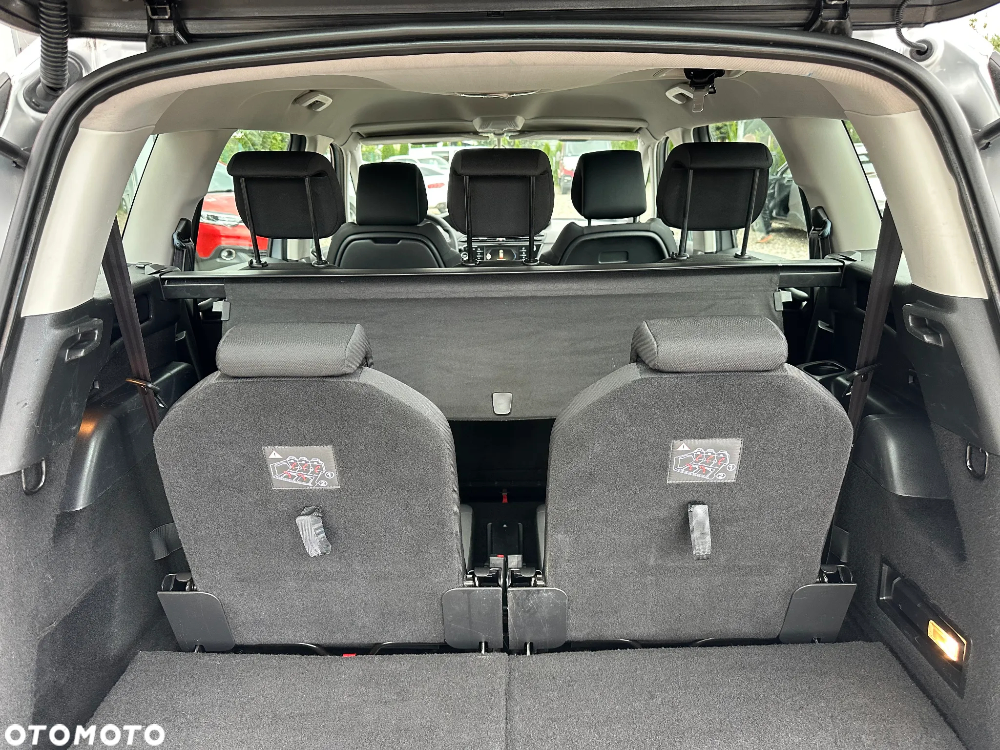 Citroën C4 Grand Picasso - 12