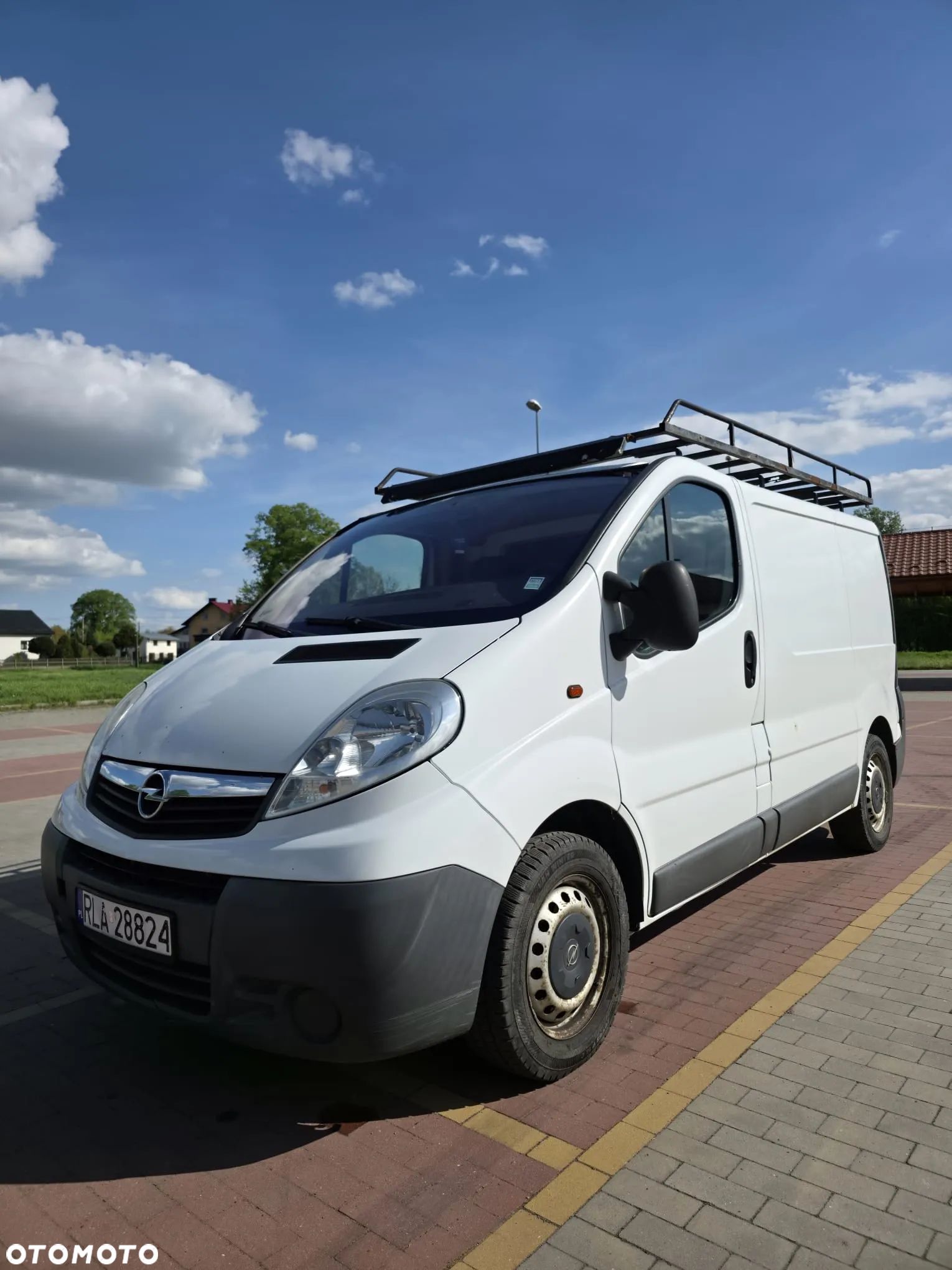 Opel Vivaro - 1