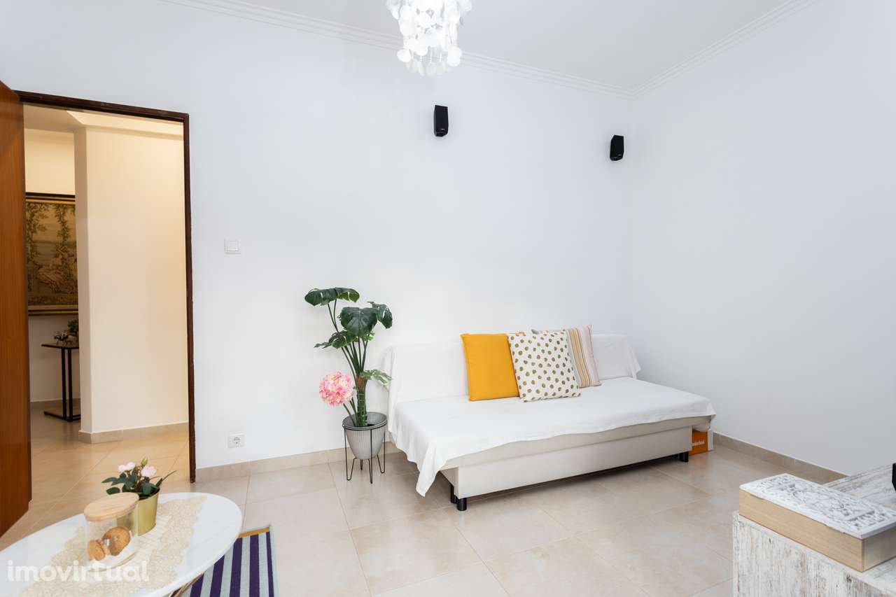 Encantador T2 no Centro da Amadora – Oportunidade Imperdível! - Grande imagem: 3/21