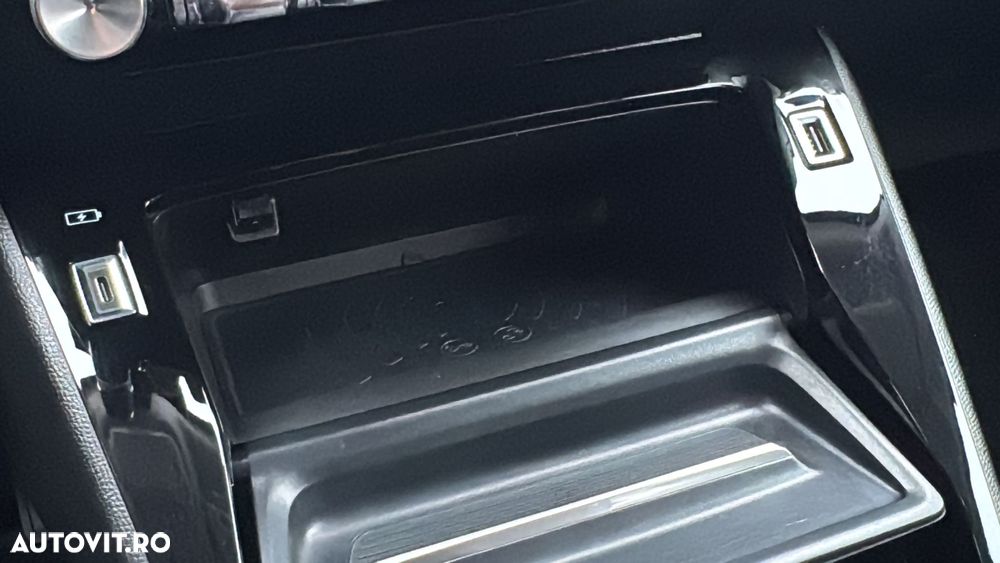 Peugeot 2008 PureTech 130 EAT8 Allure - 27