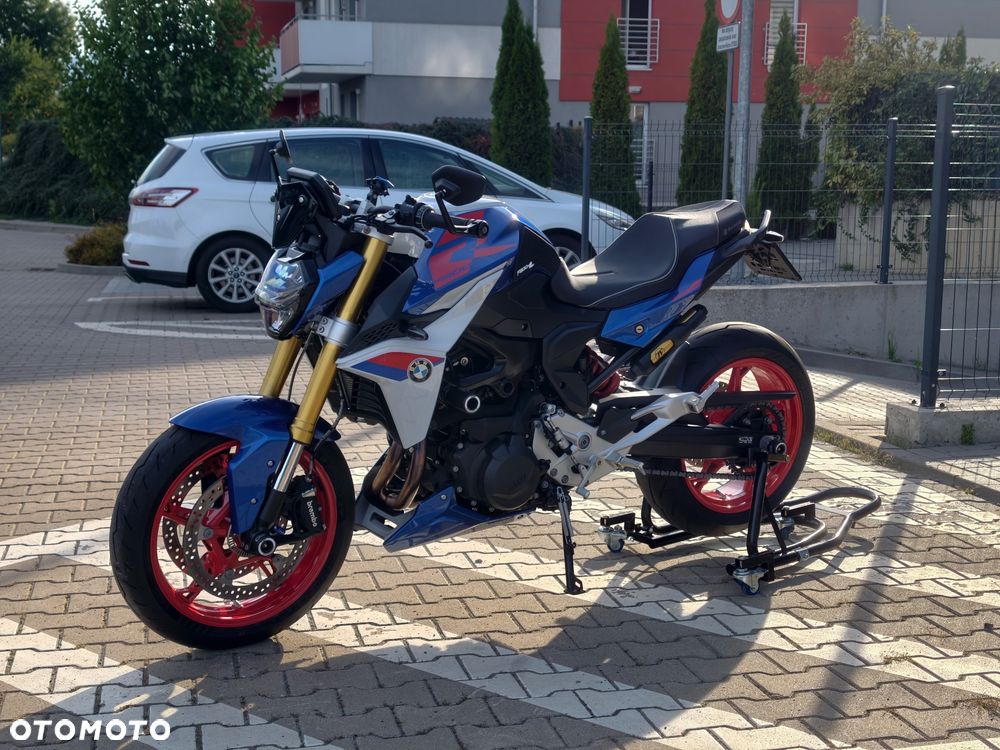 BMW F - 6