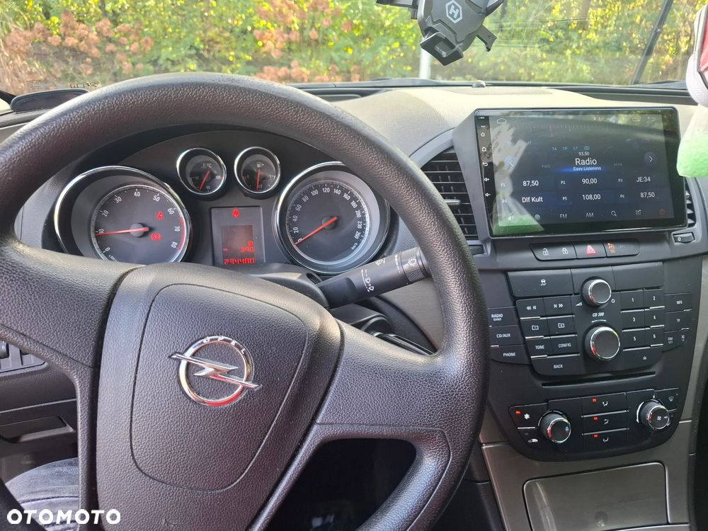 Opel Insignia 1.8 - 12
