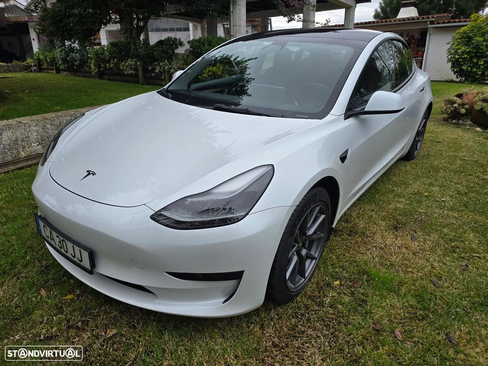 Tesla Model 3 Standard Range Plus RWD - 3
