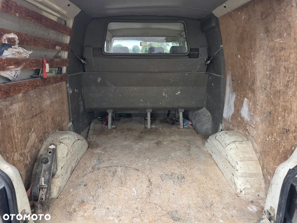 Volkswagen Transporter L - 7