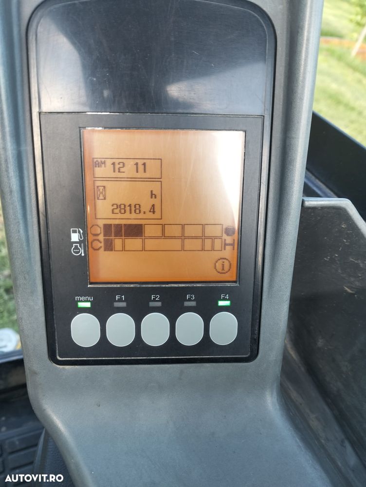 Yanmar SV16 - 8