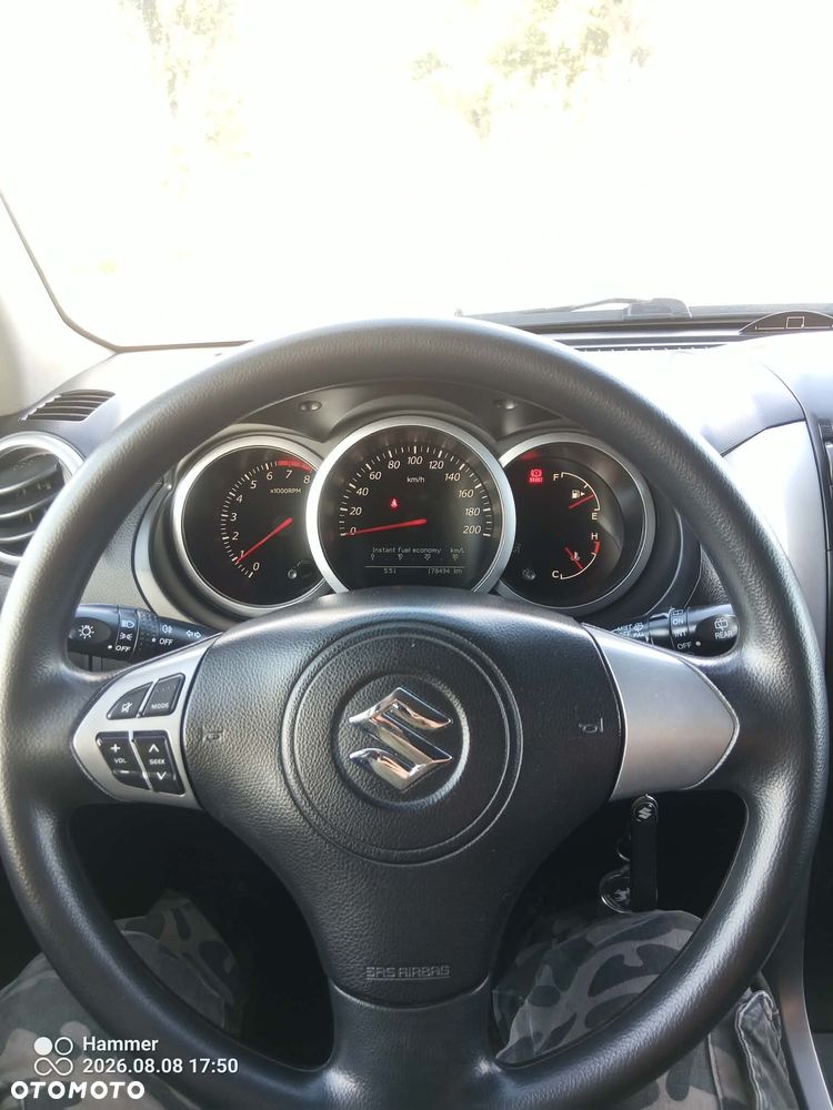 Suzuki Grand Vitara 2.0 - 3